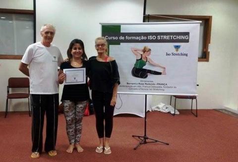 Fisioterapeuta Débora Trindade realiza curso de formação em Iso Stretching